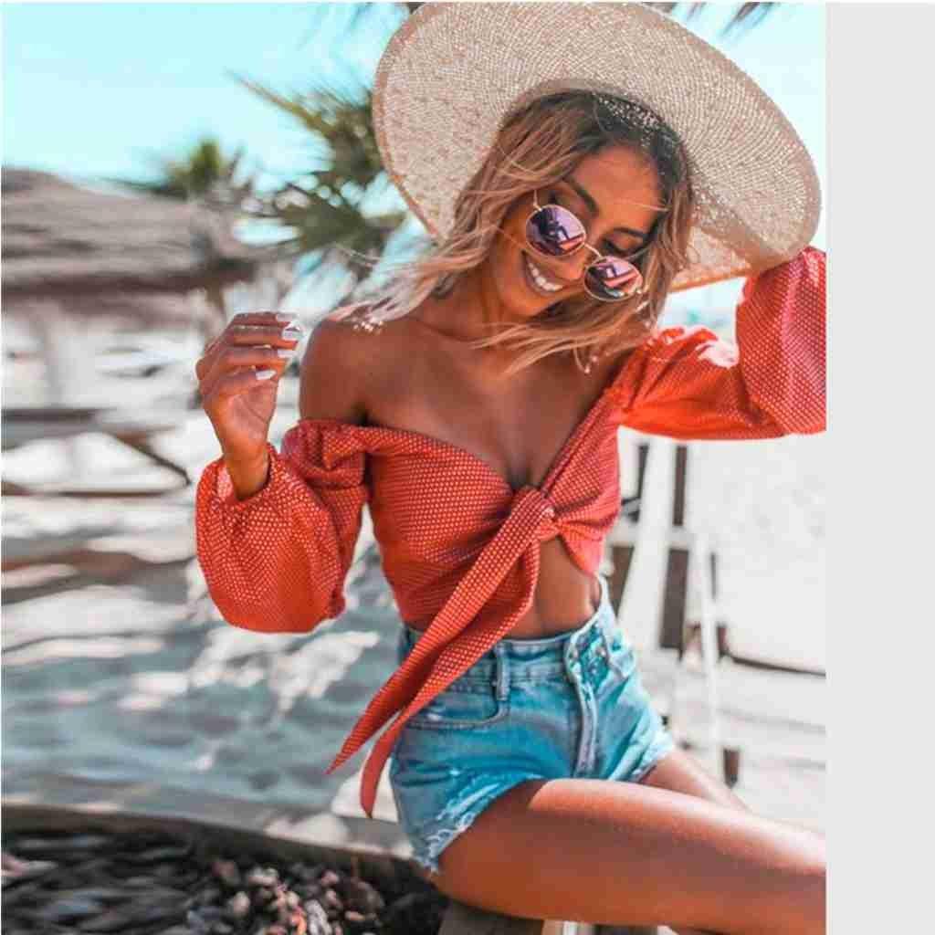 A collection of superb summer feminine looks for a great hot season vacation
