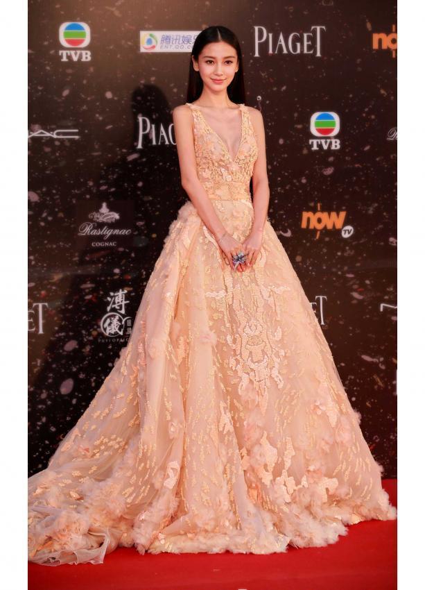 Celebrities choose Zuhair Murad for Red Carpet events