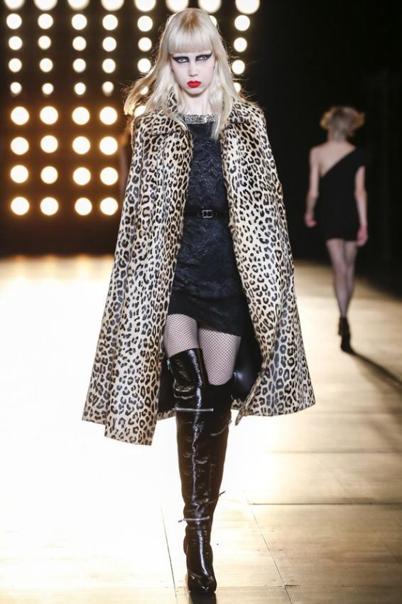 Female weakness - fur coats. Famous brands make us happy.