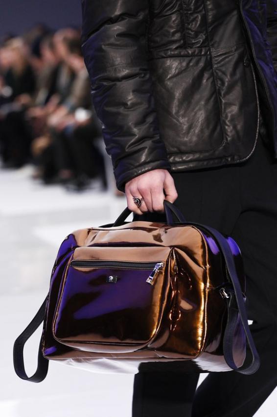 Should men wear handbags? Editorial for cold season.