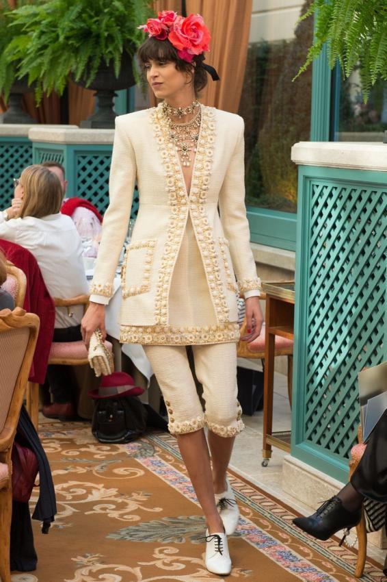 Chanel Pre Fall RTW 2017 Collection