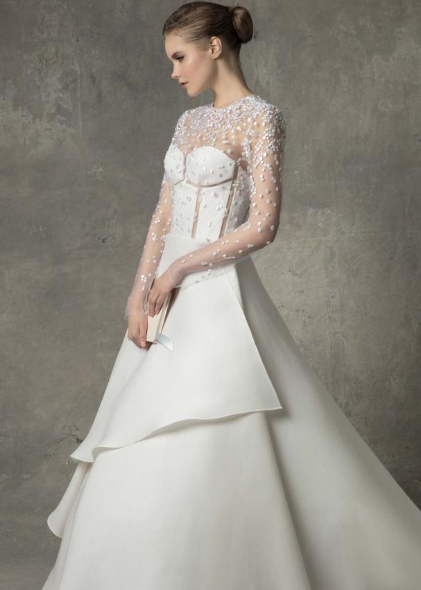 8 Best Designers of Wedding Dresses