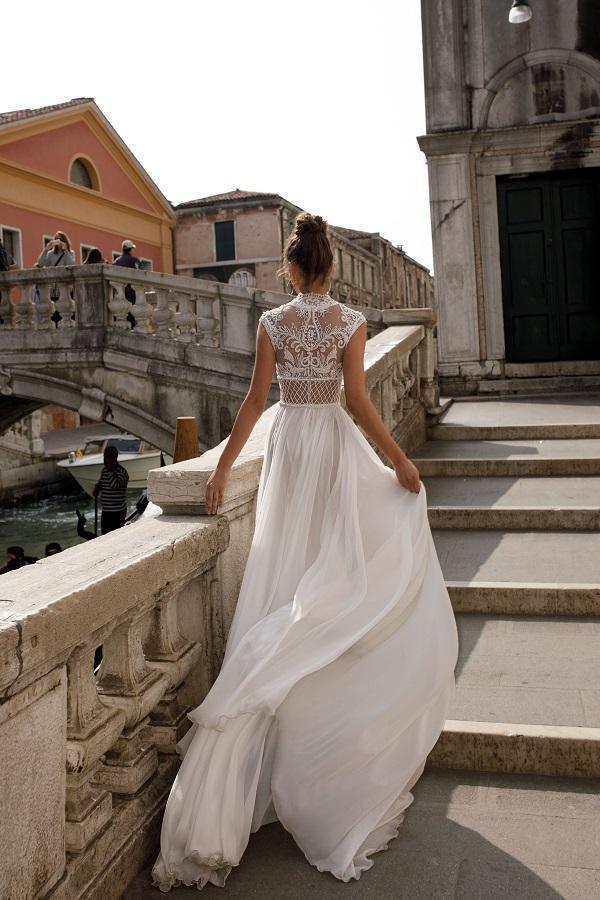 Найкращі весільні сукні. Julie Vino колекція 2018 року Венеція
